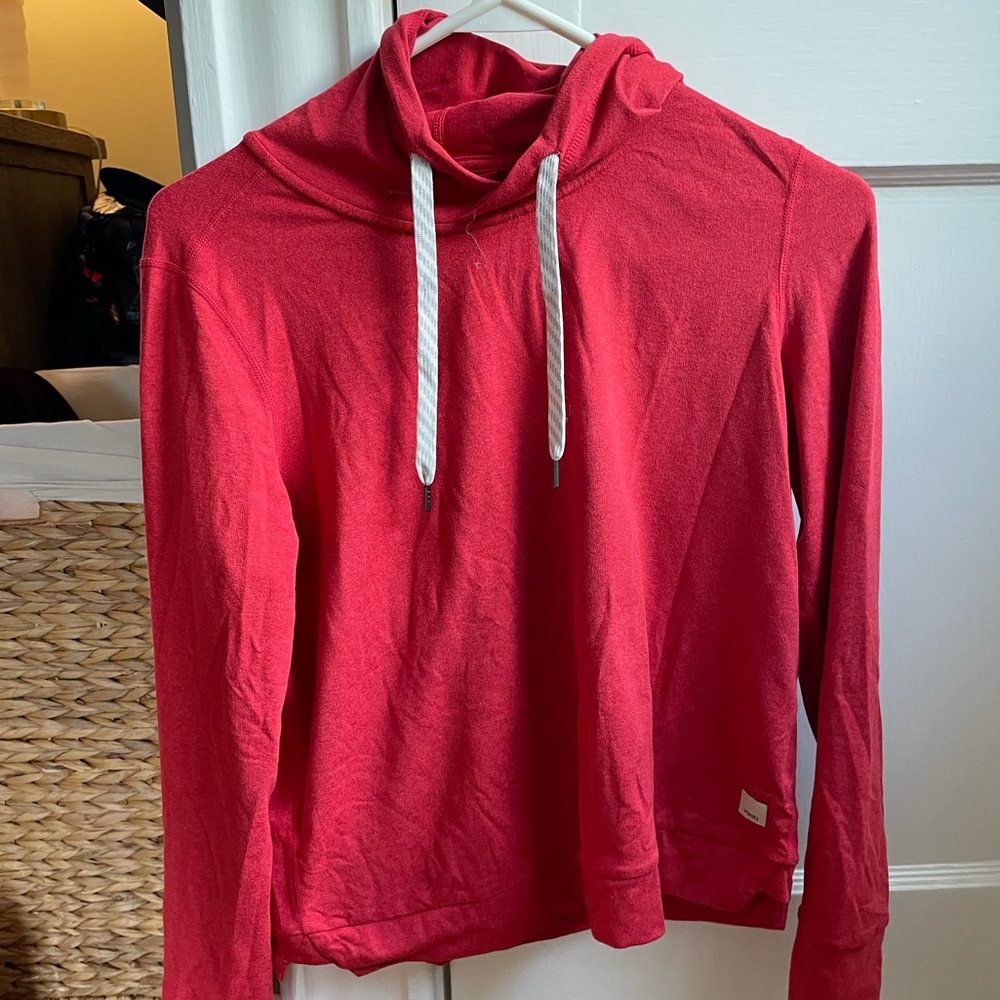 Vuori halo essential hoodie